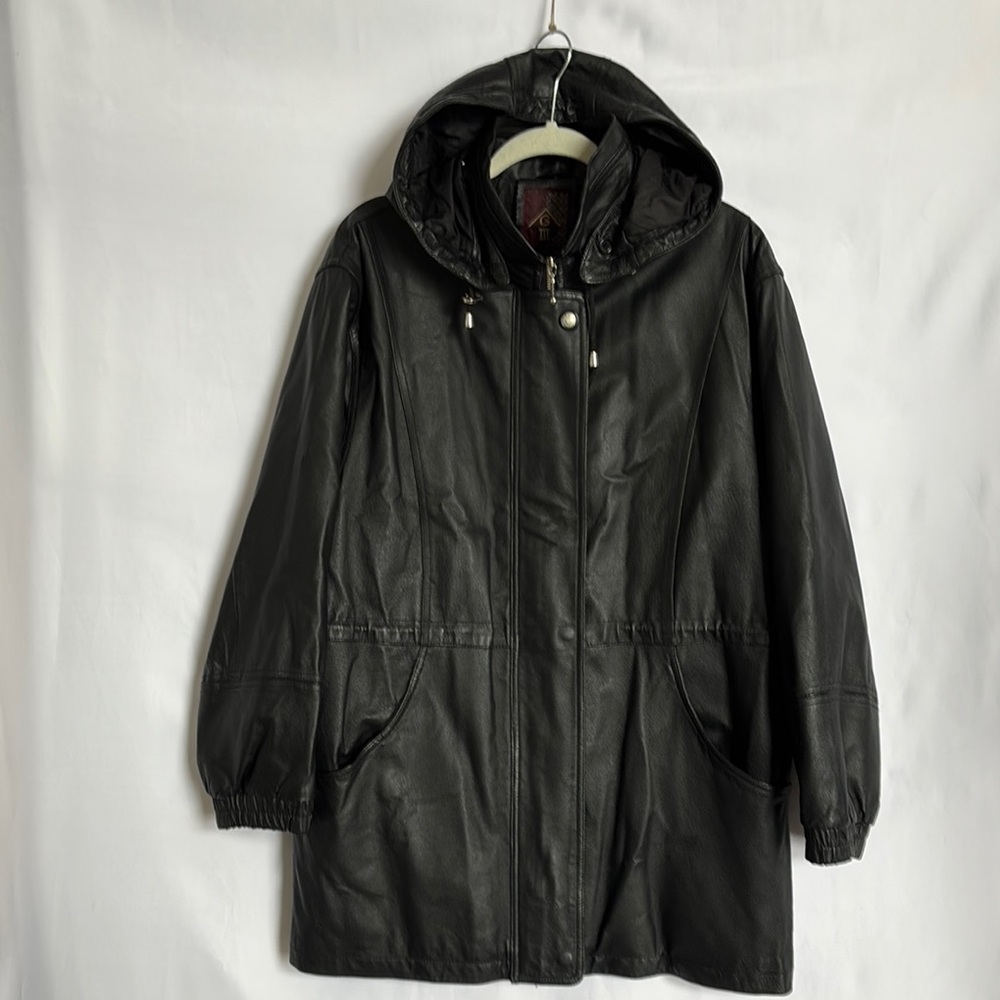 G III Women’s Sz L Black removable Hooded Leather Jacket quilt Lined